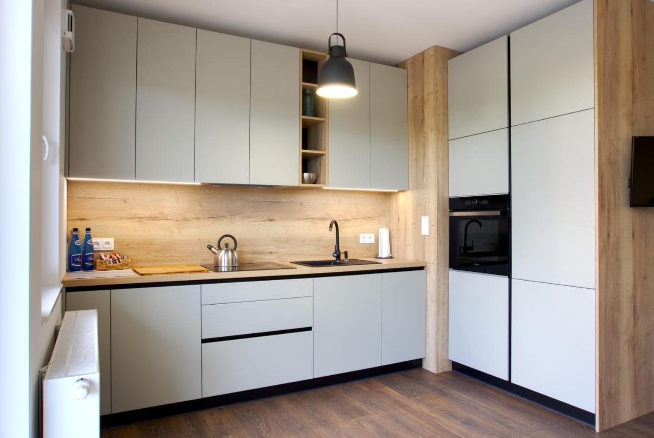 Essence Apartments Topaz Познан Екстериор снимка